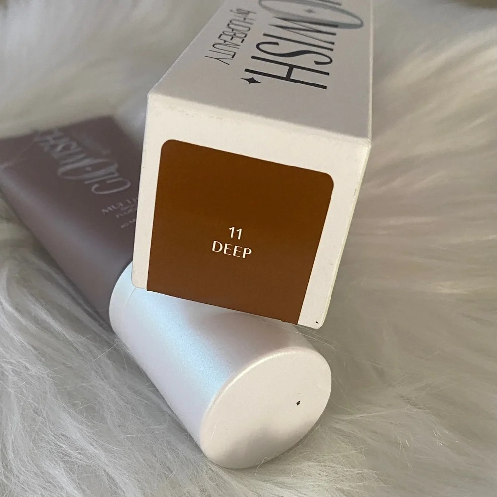 HUDA BEAUTY GloWish MultiDew new in box 1.35 Fl oz